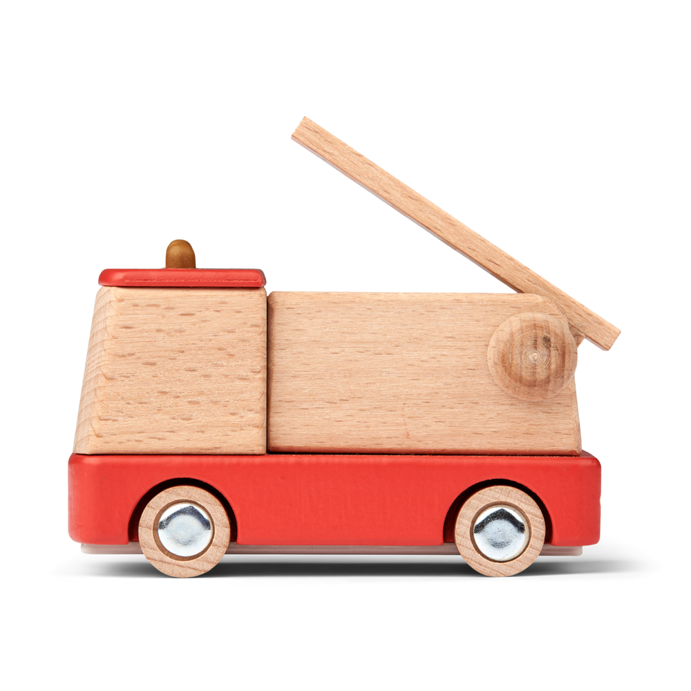 Feuerwehrauto aus Holz
